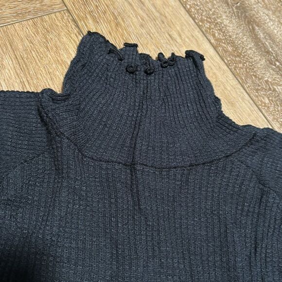 We the Free Make It Easy Thermal - Picture 2 of 4